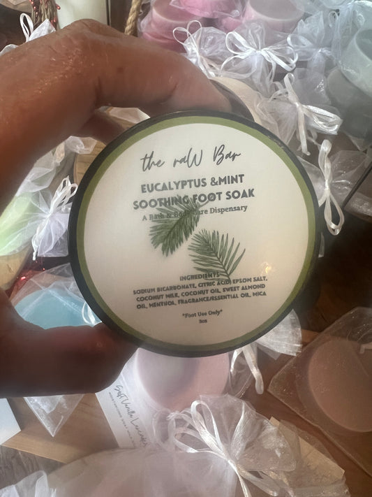 Soothing Foot Soak (Eucalyptus & Mint)